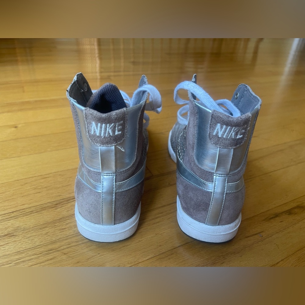 Nike Blazer Brown Suede with Silver - Picture 6 of 9
